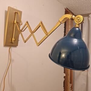 Retro Modern One Light Wall Swinger Arm Brass Mount Stretchable Lamp